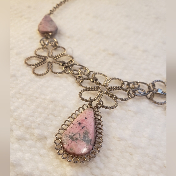 Peruvian Rhodonite Necklace - Picture 5 of 7